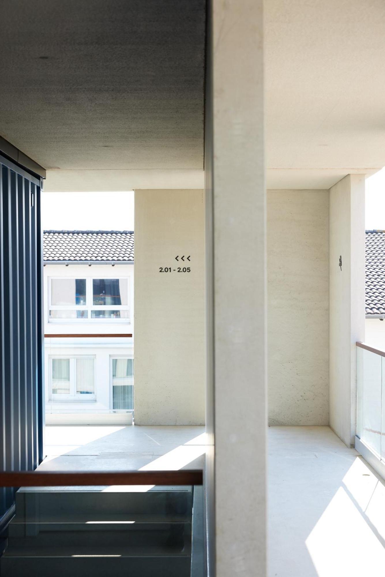 Tin Inn - Heinsberg - Das Hotel Aus Hochwertig Ausgebauten Ueberseecontainern Exterior foto
